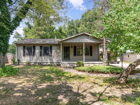 3012 Joanne St, Midland, MI 48640