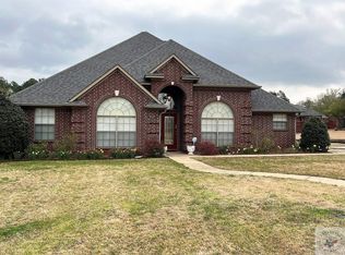 5810 Cathedral Dr, Texarkana, AR 71854