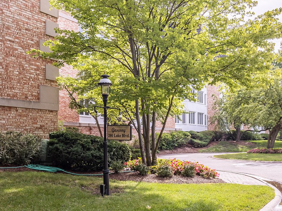 1st image of 200 Lake Blvd APT 433