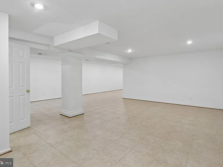 903 Ridge Dr — Photo 37