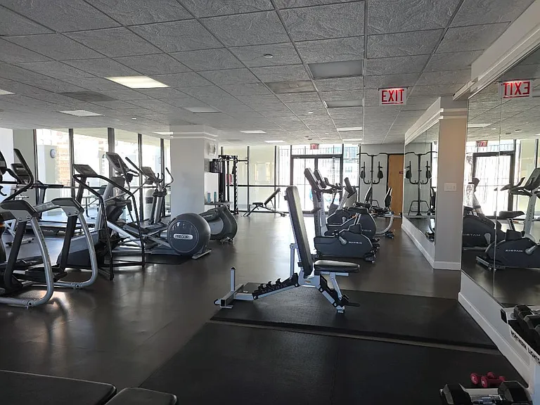 1122 N Clark St #1005 — Photo 17
