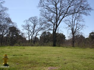300 Manor House Ln, Lafayette, LA 70507
