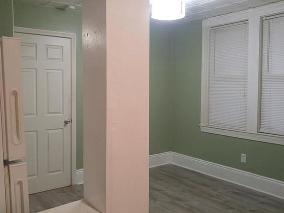 5th image of 559 Lincoln Ave #1