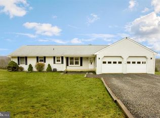 2 Dexheimer Ln, Erwinna, PA 18920