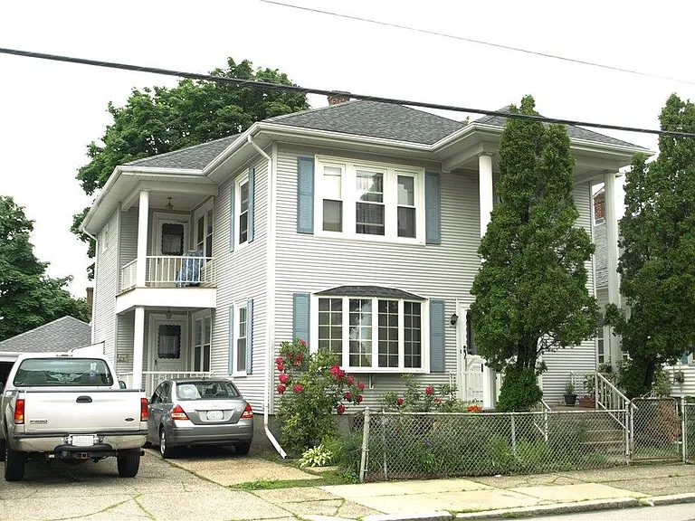 117 Robinson Ave — Photo 1