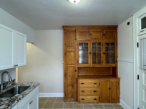 4th image of 1936 W Estes Ave APT 2N