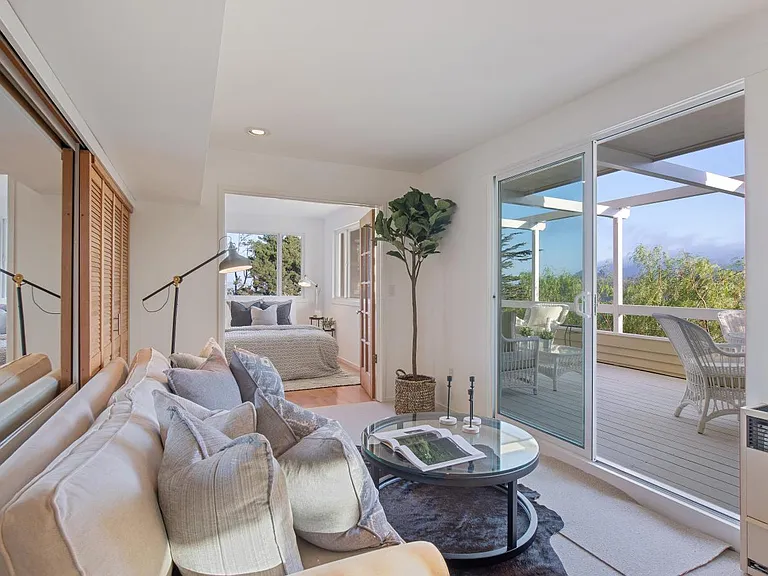 314 Joyce Way — Photo 43