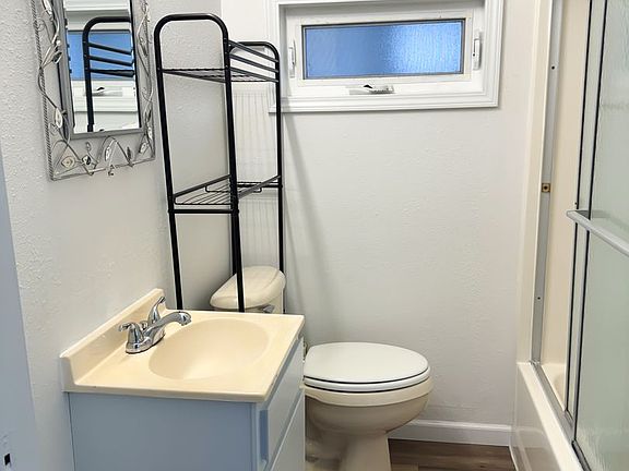 3rd image of 1110 Naval Ave APT B