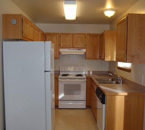 3rd image of 2412 Leo Ave #A
