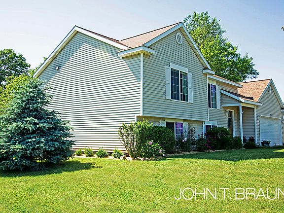 3rd image of 14769 Ivorystone Dr NE
