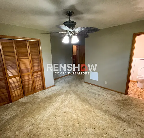 907 Sycamore St — Photo 16