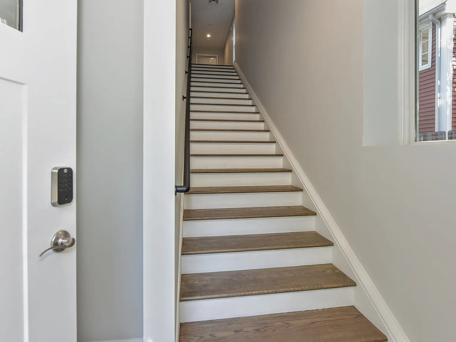 1 bed, $2,500 — Photo 4