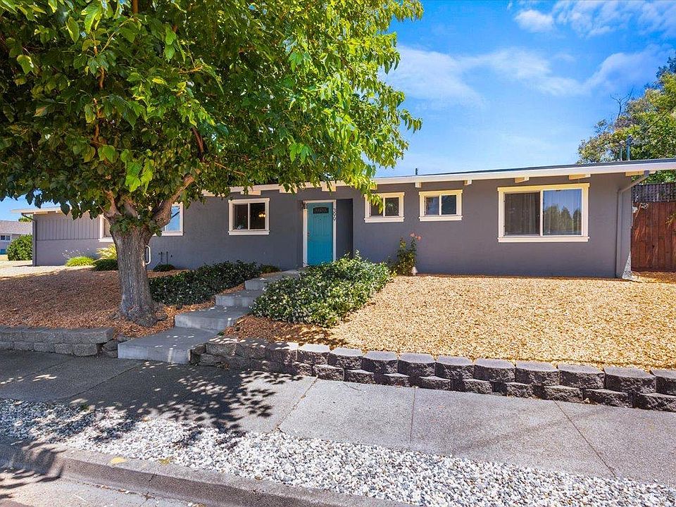 1st image of 399 Bonnie Avenue