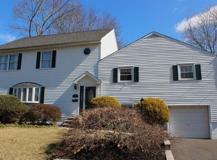 20 Irving Ave, Metuchen, NJ 08840