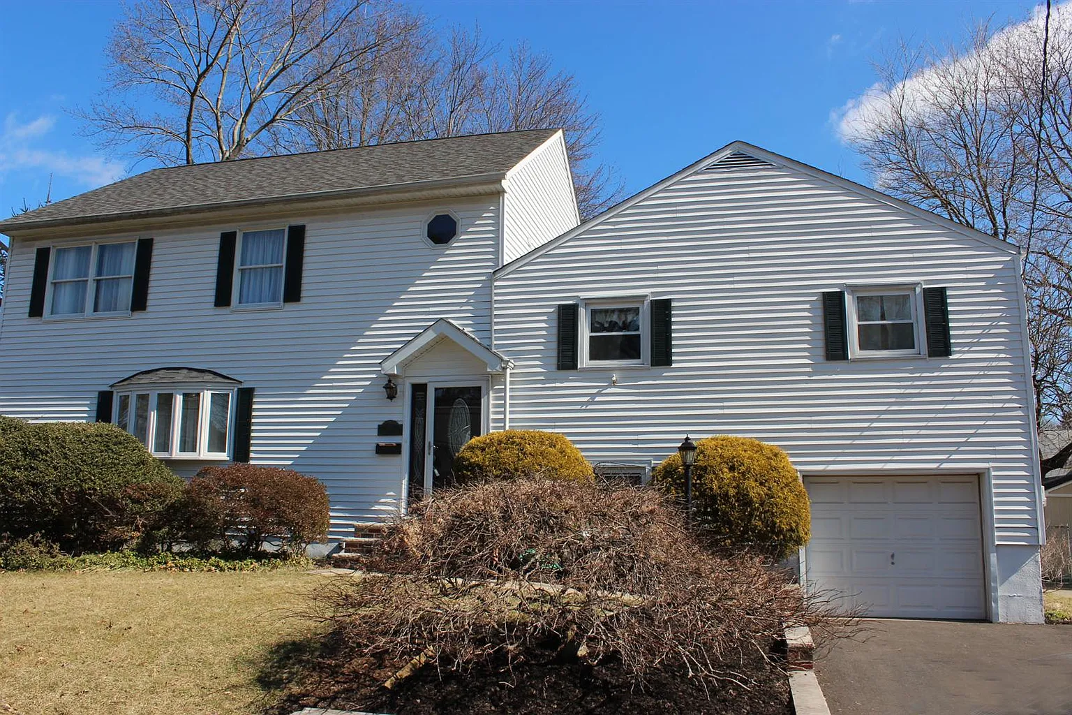 20 Irving Ave photo 1