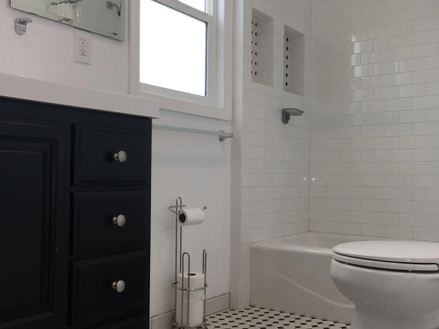 3317 Farnsworth Ave — Photo 3