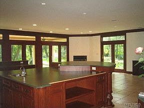 3rd image of 5 Woodvale Ln