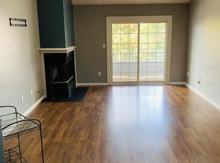 2209 Candlelight Ct, Helmetta, NJ 08828