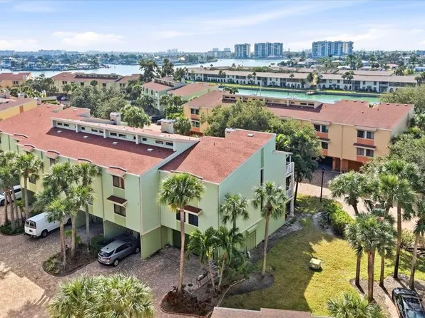 501 Sandy Hook Rd, Treasure Island, FL 33706