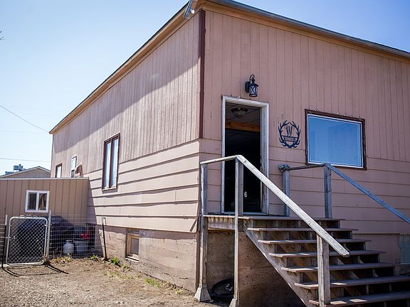 2nd image of 118 1st Ave N