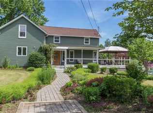 822 E St N, Suffield, CT 06078