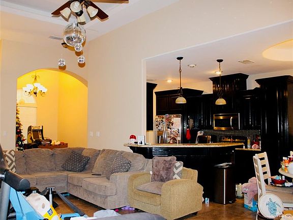 4th image of 516 Abbott Ave