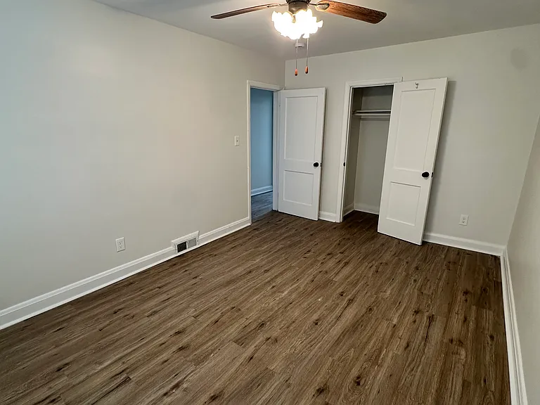 1739 Joan Ave — Photo 10