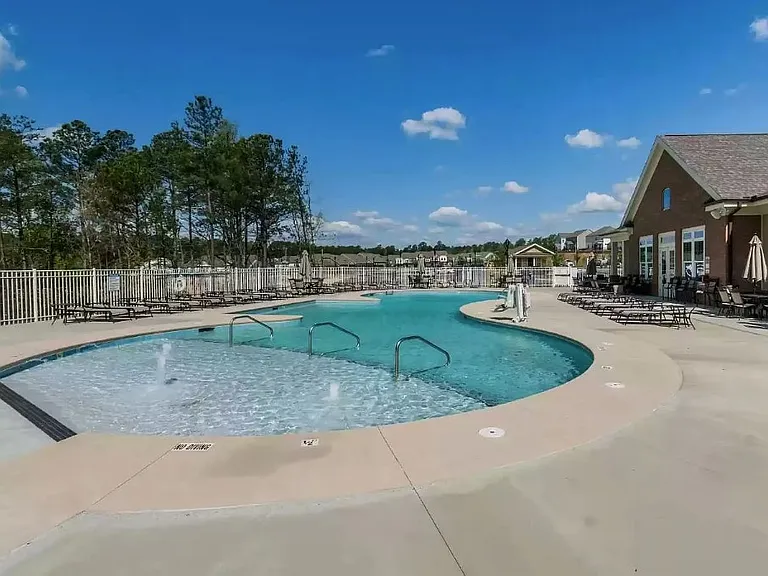 1009 Commack Dr — Photo 25