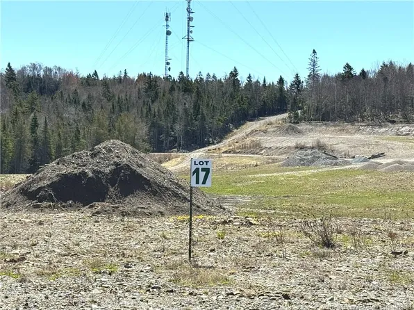 25 Hillside Ests #17, Saint George, NB E5C 3S4