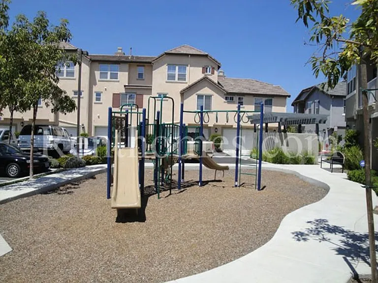 1603 White Hickory Pl — Photo 35