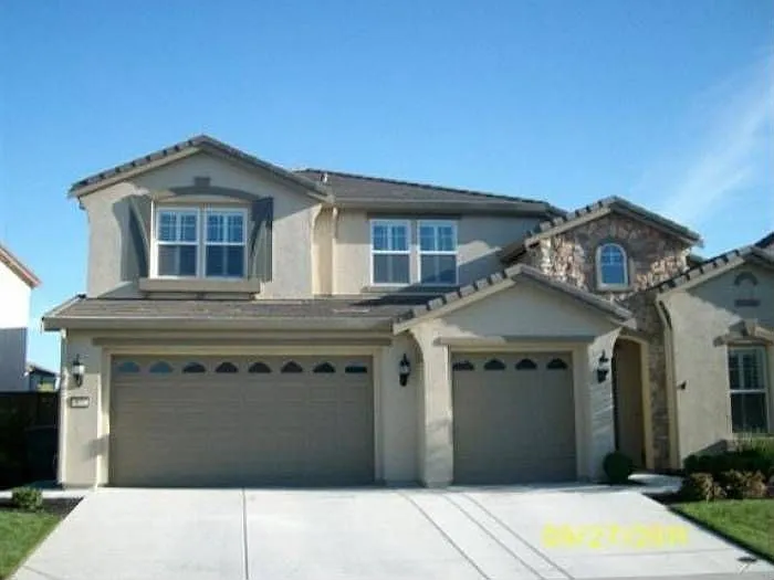 124 Dodbrook Ct photo 1