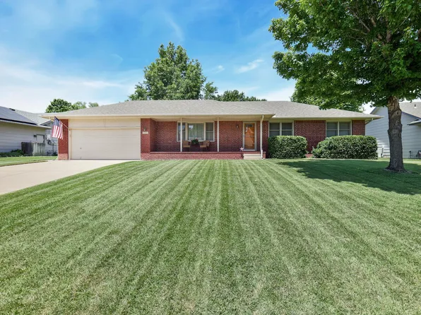 1400 Loring St, Haysville, KS 67060