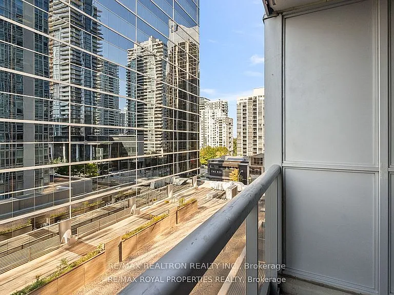 4978 Yonge St #810 — Photo 15