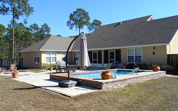 2nd image of 139 Wedgewood Ct