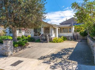 227 18th St, Pacific Grove, CA 93950