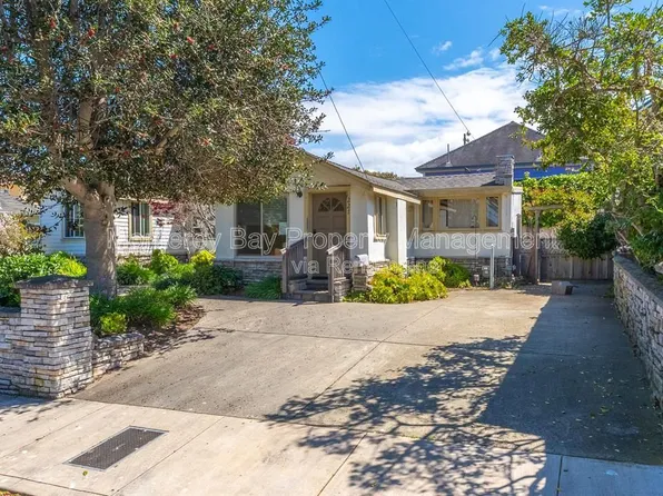 227 18th St, Pacific Grove, CA 93950