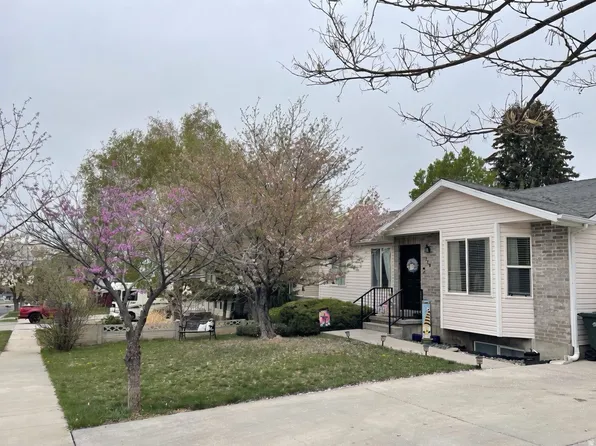 729 E Crestview Dr S, Tooele, UT 84074