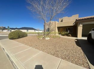 5510 The Greens Ct, Farmington, NM 87402