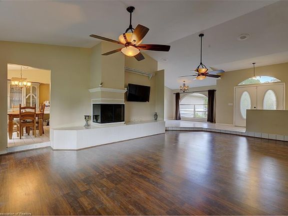 4th image of 5916 Glens Ct