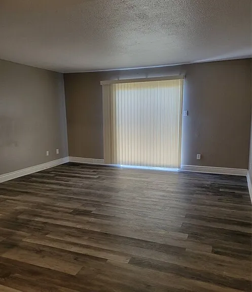 Highland Park Apartments — Photo 6
