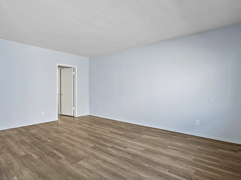530 E. Harvard Rd. — Photo 17