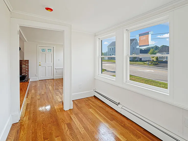 84 E Main St — Photo 33