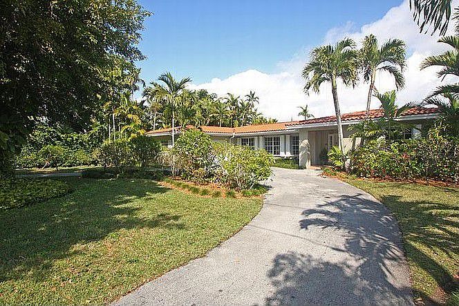 1st image of 4111 University Dr