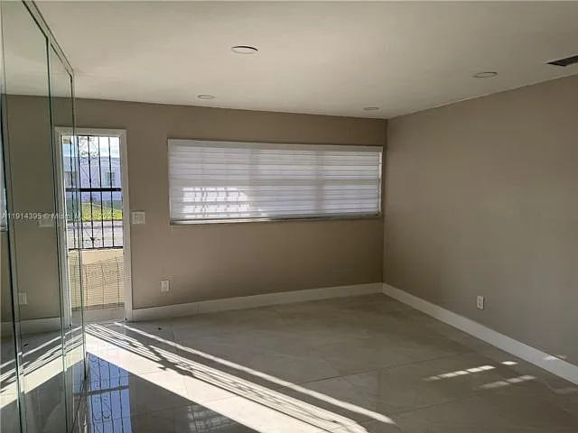 22105 SW 113th Pl — Photo 4