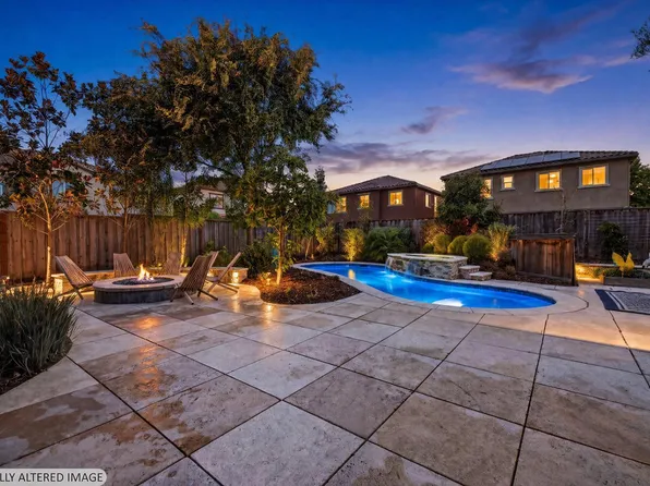 1818 Kyle Place, Rohnert Park, CA 94928