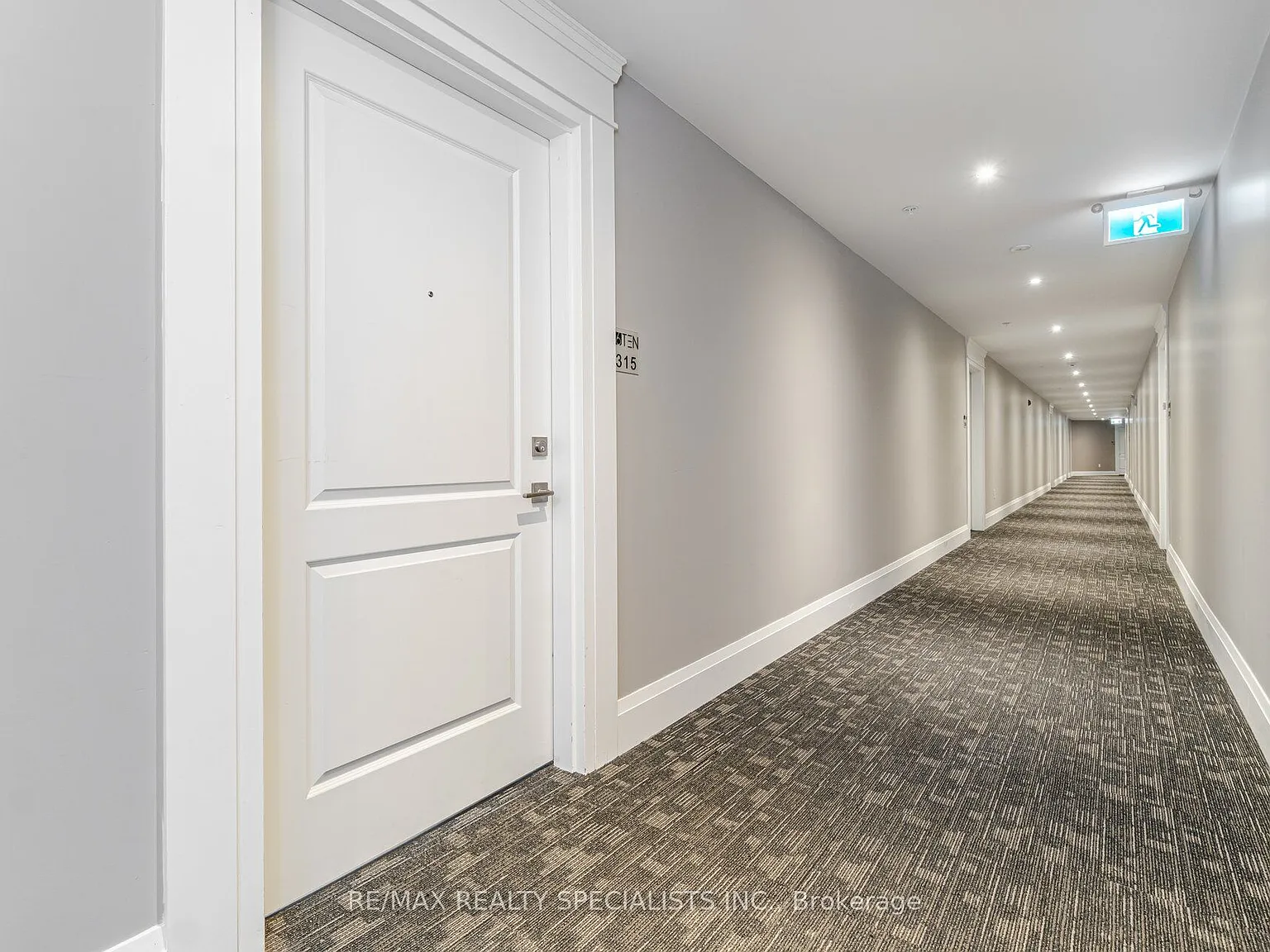 6TEN Condos — Photo 4