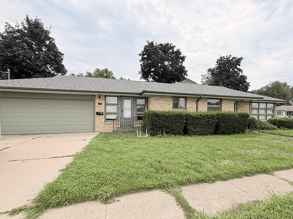 1311 Northfield Ave