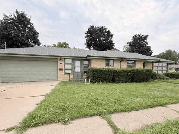 1311 Northfield Ave, Loves Park, IL 61111