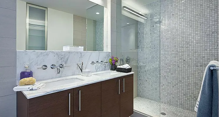 Sold by Bouklis Group | media 6