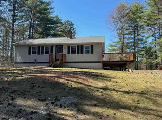 32 Oakwood Dr, Center Ossipee, NH 03814